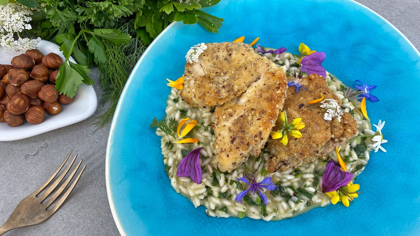 Hähnchen Nuss Schnitzel mit Sommerwiesen Risotto Rezepte ARD Buffet