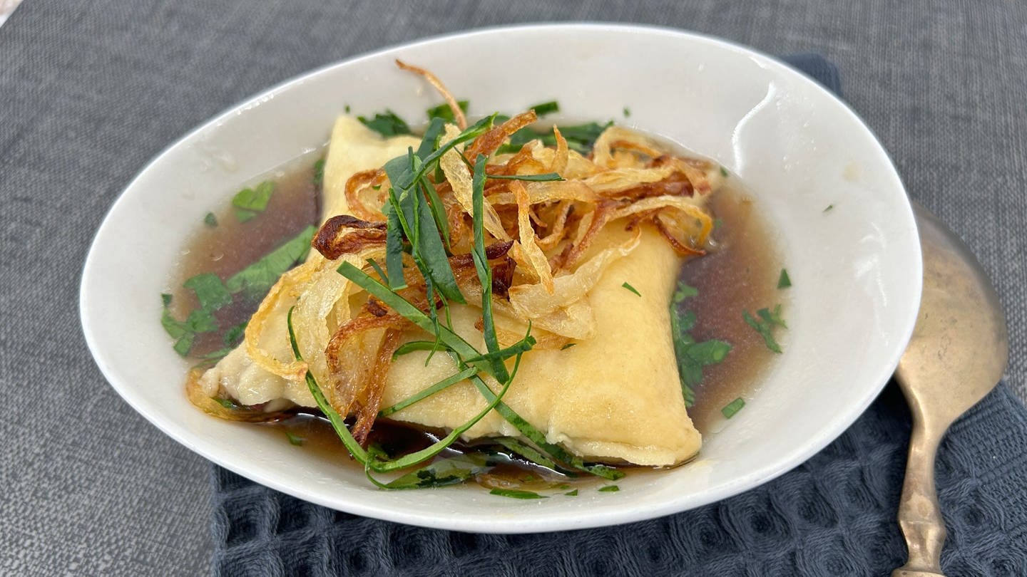 Geschmälzte Maultaschen