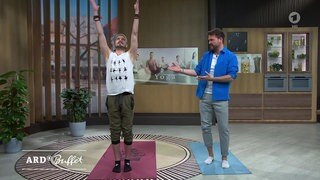 Andreas Walter beim Workout mit Moderator Sebastian Müller