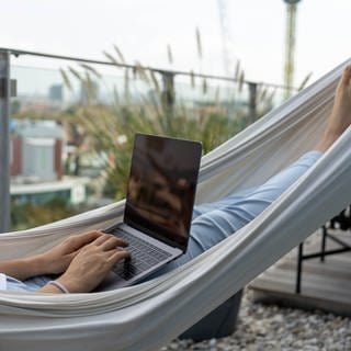 Homeoffice auf der Terrasse