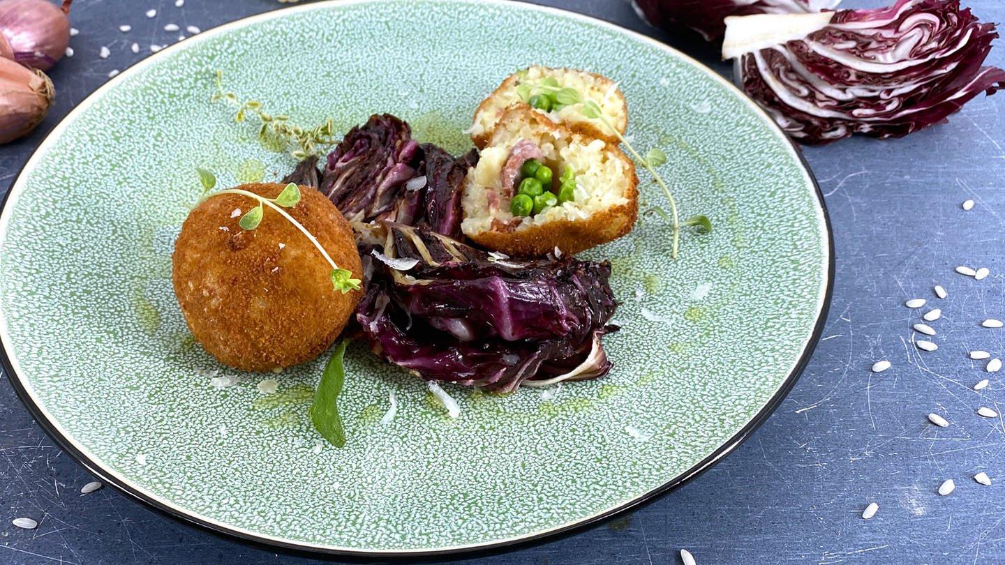 Gebackene Risottobällchen Mit Gebratenem Radicchio - Rezepte - ARD ...