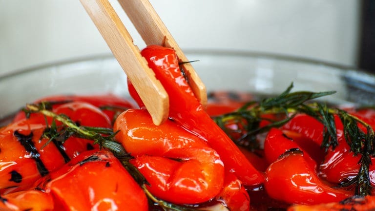 Eingelegte Paprika - Rezepte - ARD-Buffet - TV