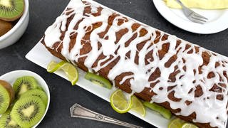 Kiwi-Kastenkuchen mit Limette