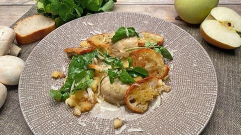 Marinierte Champignons mit Apfel und Brunnenkresse