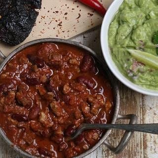 Chili con carne mit Guacamole