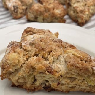 Haferflocken-Apfel-Scones