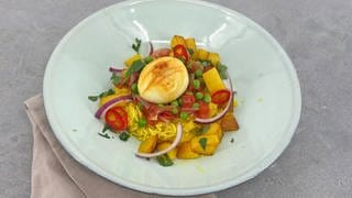 Kartoffel-Erbsen-Eier-Curry mit Gewürzreis  