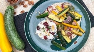 Gebratene Zucchini mit Mandelsauce