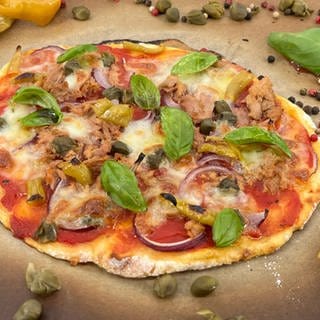 Kartoffelpizza mit Thunfisch