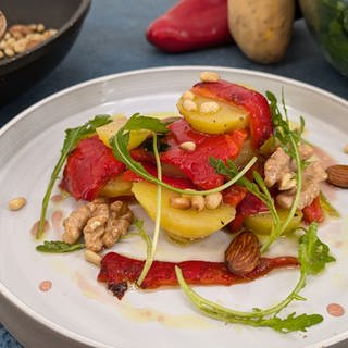 Paprika-Kartoffeltürmchen mit Rucola