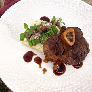 Ossobuco mit Haselnussgrieß