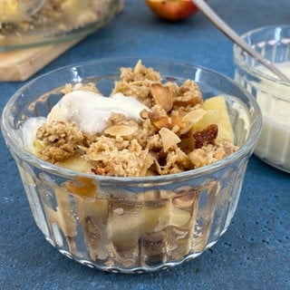 Apfel-Crumble mit Haferflocken