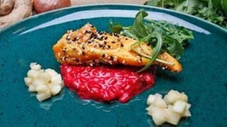 Marinierte Poulardenbrust mit Rote Bete-Risotto