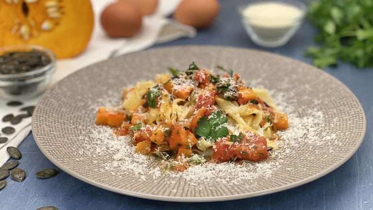 Pasta mit Gemüse-Sugo