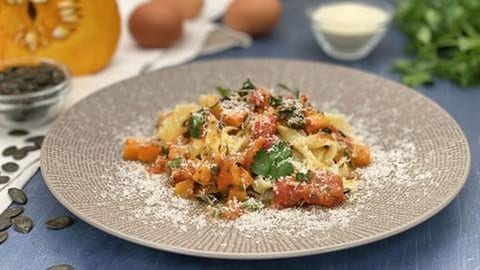 Pasta mit Gemüse-Sugo