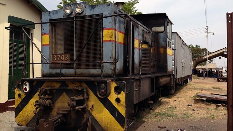 Mit der Central Line durch Tansania EisenbahnRomantik