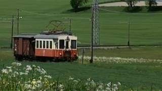 Ein Oldtimerwagen der Traunseebahn aus den 20er Jahren.