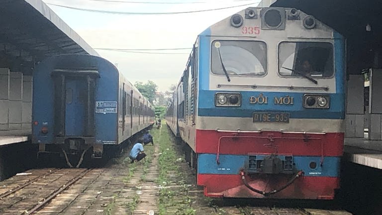 Nach 32 Stunden – Einfahrt des ‚Zuges der Einheit‘ in Ho-Chi-Minh-City