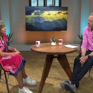 Moderator Martin Seidler mit Annette Krause im Studio