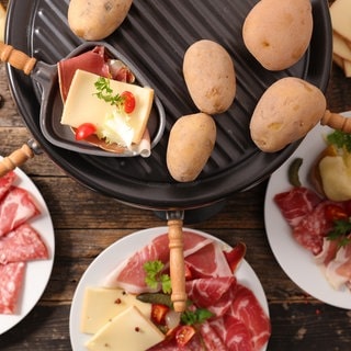 Raclette-Grill mit Pfannen