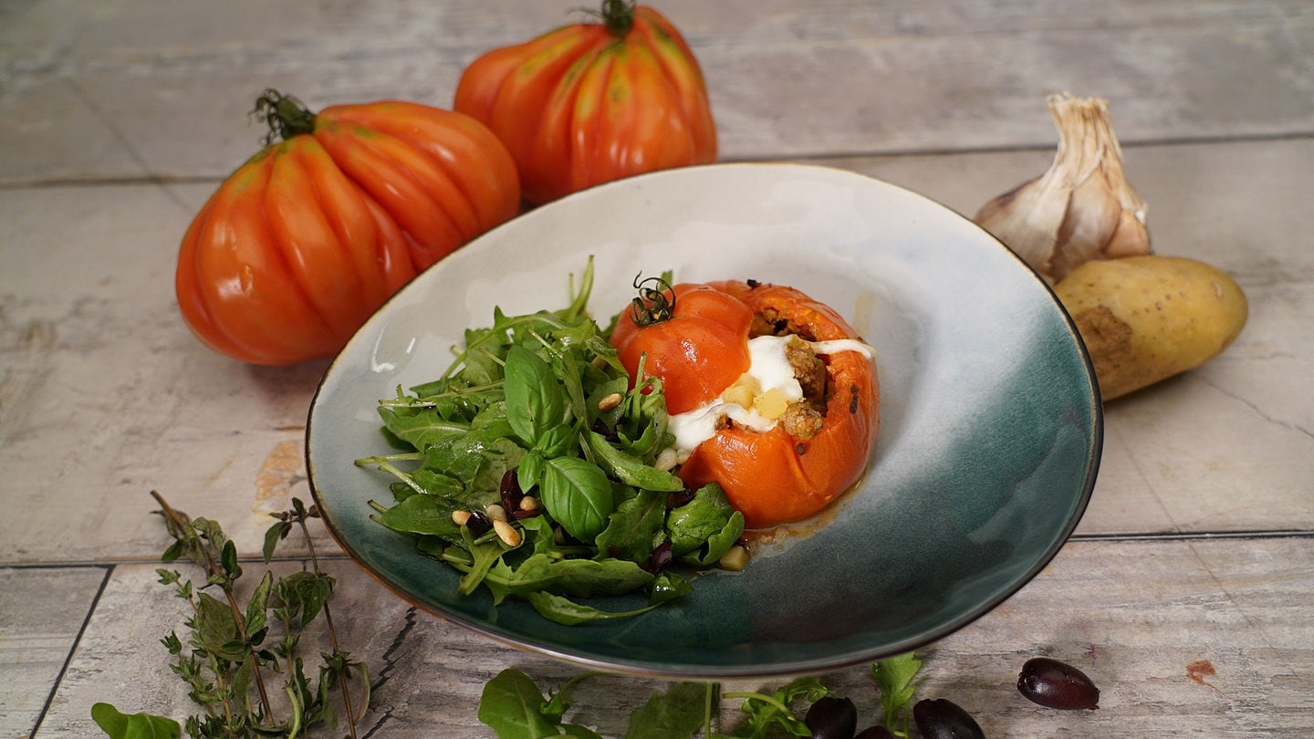 Rezept: Gefüllte Ochsenherztomaten - Rezepte - Kaffee Oder Tee - SWR ...