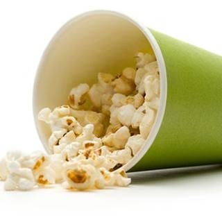 Popcorn im Becher