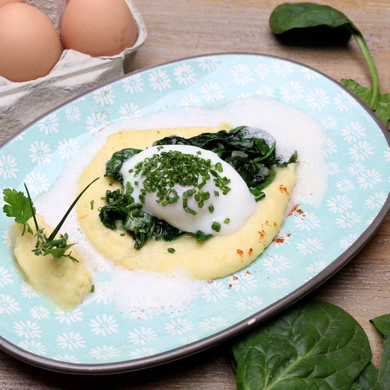 Eier in Kräutersoße mit Erbsenreis - Rezepte - Kaffee oder Tee - SWR ...