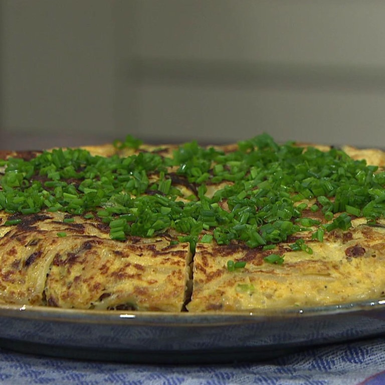 Rezepte: Spaghetti-Frittata mit Lauchzwiebeln und Tomatensoße - Rezepte ...