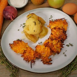 Karottenküchle mit Bratapfel