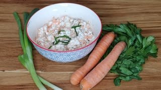 Karotten-Frühlingszwiebel-Hüttenkäse