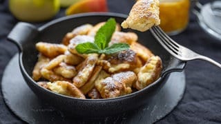 Kaiserschmarrn in der Pfanne