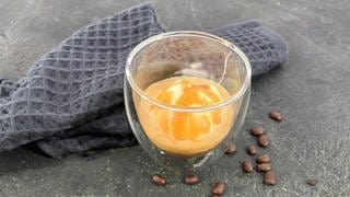 Affogato mit Karamellsoße 