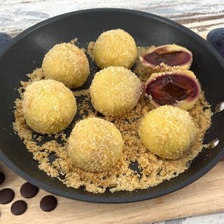 Zwetschgenknödel mit Schokoladenkern	