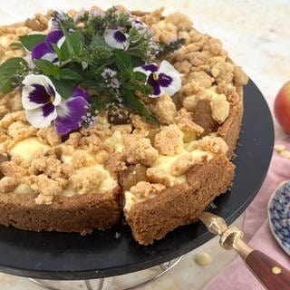 Apfelkuchen mit Vanille-Schokocreme und Streuseln