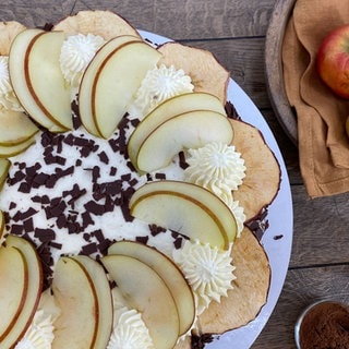 Apfeltorte Schwarzwälder Art