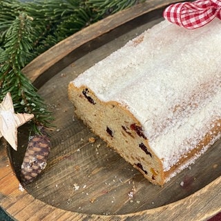 Quarkstollen mit Marzipan ohne Zitronat und Orangeat