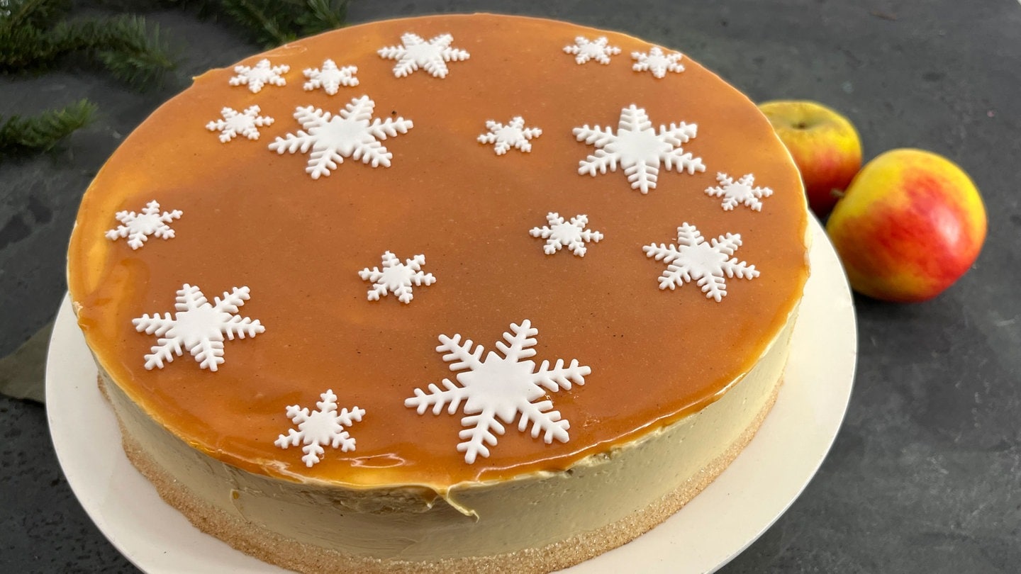 Winterapfeltorte mit gesalzenem Karamell