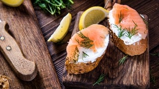 Räucherlachs auf Brot