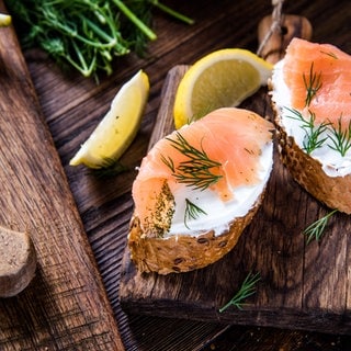 Räucherlachs auf Brot