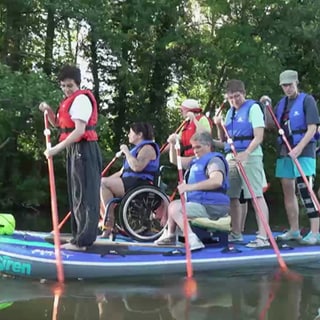 Stand-up-Paddling für Rollstuhlfahrer