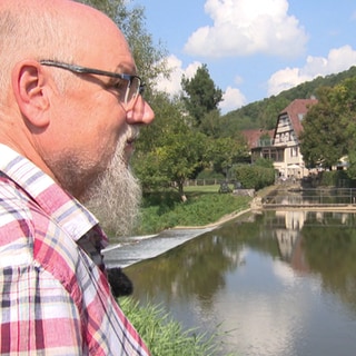 Wolfgang Franz aus Mulfingen setzt sich seit Jahren für den Erhalt der Jagst ein.