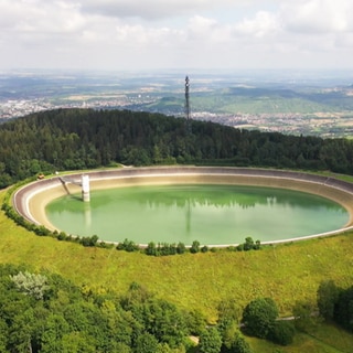 Blick auf den Glems Stausee und die wunderschöne Umgebung.