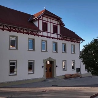 Die Einwohner Rötenbachs haben die alte Schule in ein Dorfgemeinschaftshaus umgebaut.