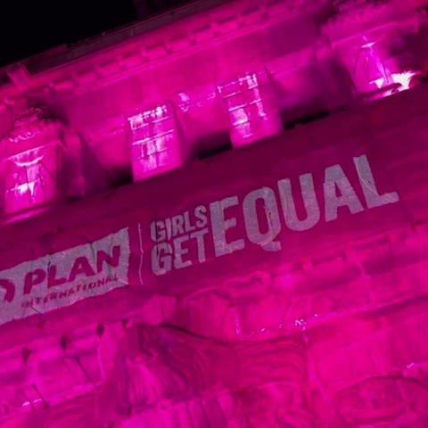 In 60 Städten erstrahlen Sehenswürdigkeiten am Weltmädchentag in Pink