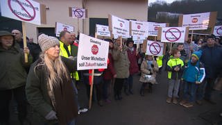 160 Menschen versammelten sich in Michelbach für eine stille Demonstration. Der Ort hat 89 Einwohner.