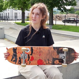 Kira Kern hat ihr Skateboard selbst gebaut.