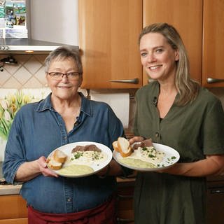 Roswitha Lutz kocht ihr Lieblingsgericht.