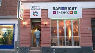 "Bar jeder Sicht" ist seit 20 Jahren ein Safe Space für queere Menschen