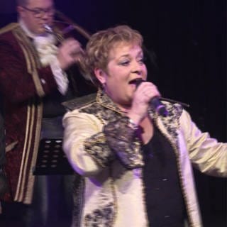 Anja Beck-Harth singt
