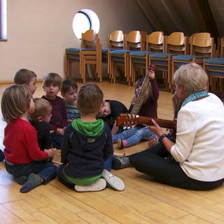 Kindergruppe in einer Musikschule